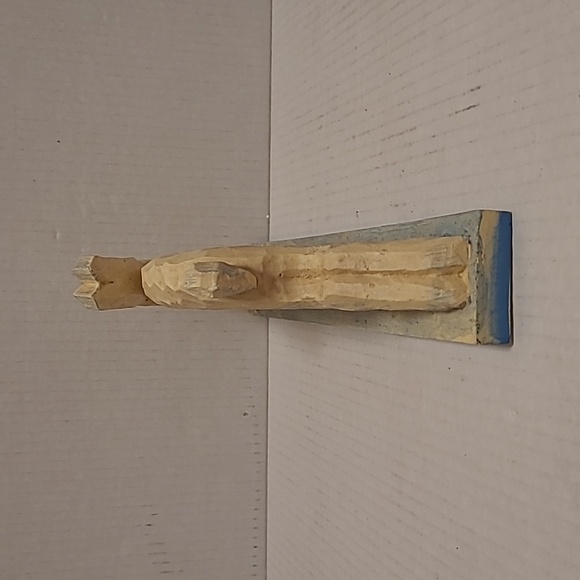 Wood Carved Bunny - Picture 7 of 16